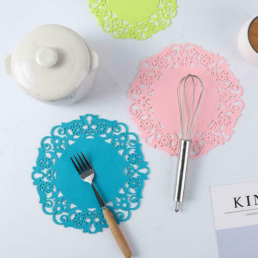 2 Pcs Silicone Dining Table Mats, Coffee Mug  Placemat High Temperature Resistant Thickening Anti-Scalding Insulation Pad. 