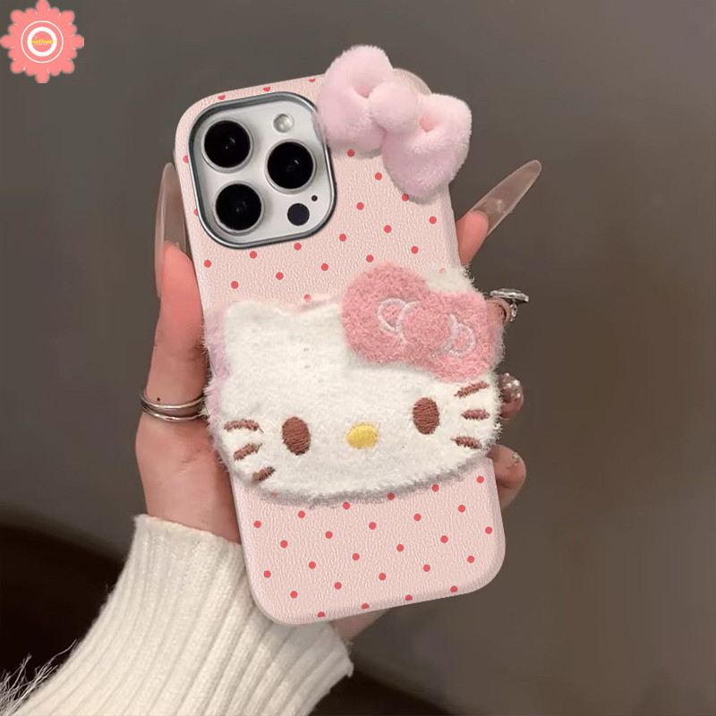 Luxury Bracelet Case for Realme C15 C65 Note 60 50 C63 C53 C67 C35 C61 C51 C17 C11 C25 C31 C30 C55 C25Y C20 C21Y C21 C3 5i 5s 5 7i 12 11 6i Narzo 50 20 Cute Kitten Wave Point Case. 
