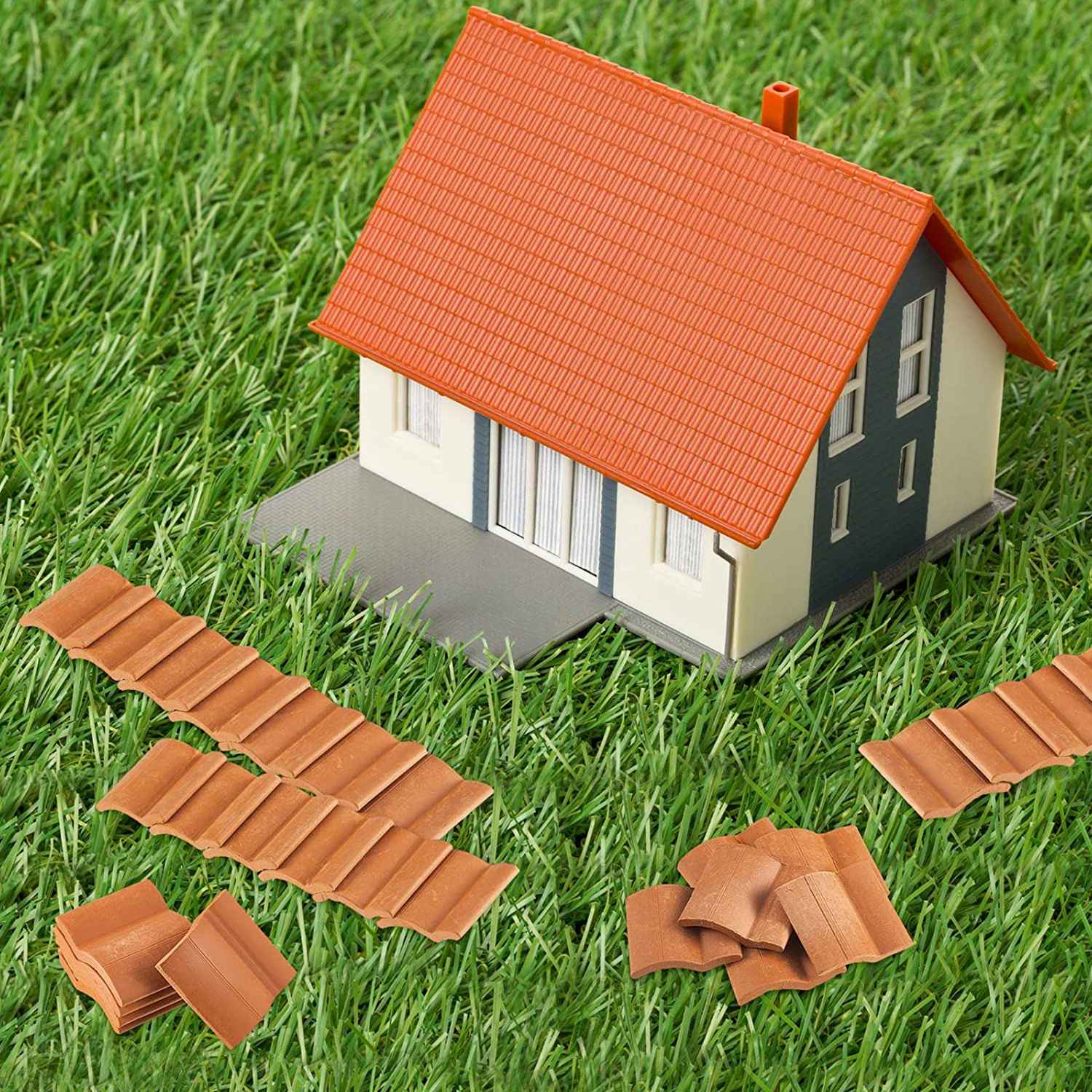 200Pcs Roof Tiles Building Set Miniature Tiles Shingles. 