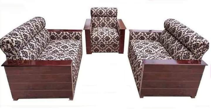 Sofa Set Best Quality Malaysian & Gorzon Wood Processing. 