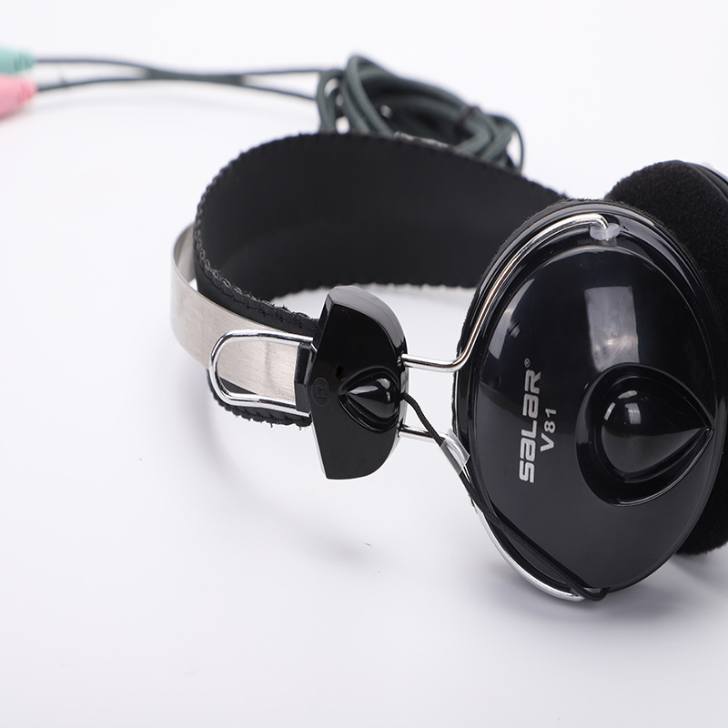 Sound V81 head-mounted computer office conference headset steel head beam rotating microphone voice is clear. 
