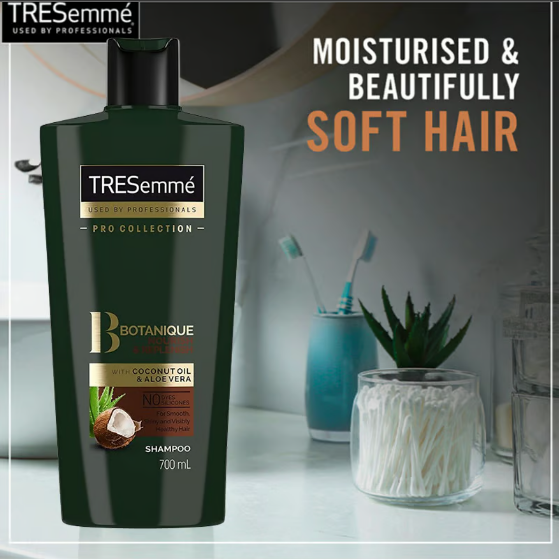 Tresemme Shampoo 700ml Botanique Nourish & Replenish With Coconut Oil & Aloe Vera Shampoo. 