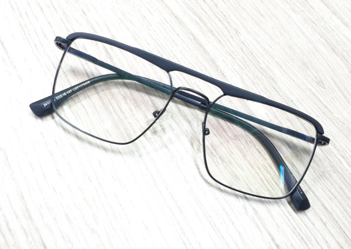 New Fashionable squre Eye Shape Optical eyeglass Frame For women