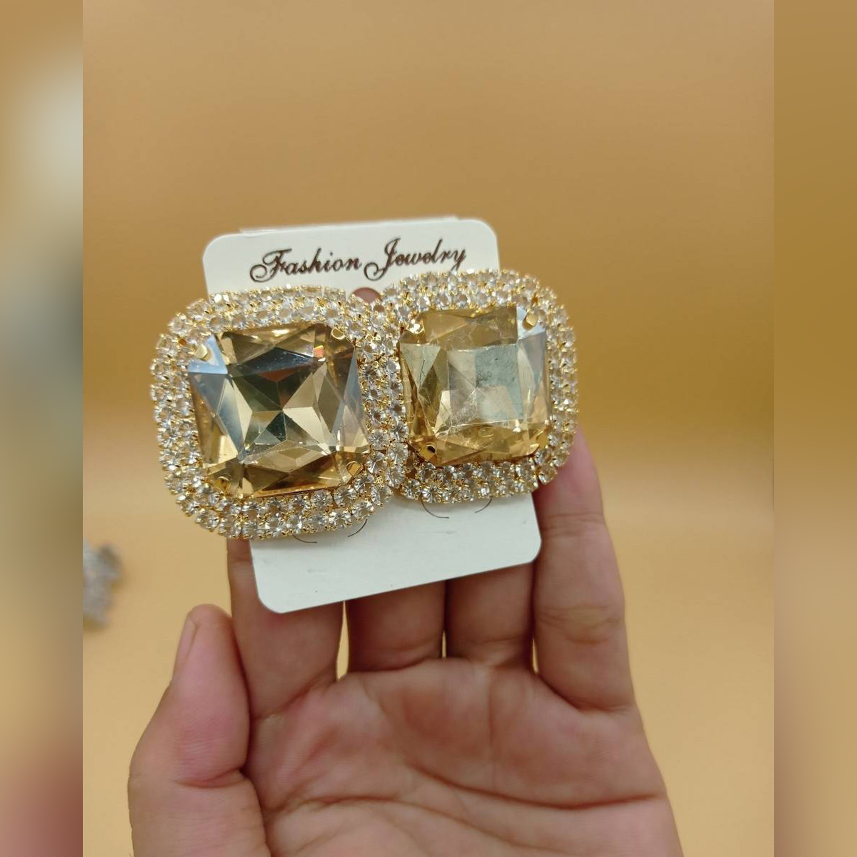 Golden Daimond Cut Stone Earring For women And Girls Make By Gold Plate With Diamond Cut Stone,Gold Plate Exclusive Earings For Women,Trendy design & Unique Model 2021.Jumka,Ear Ring,Nose pin,J0022