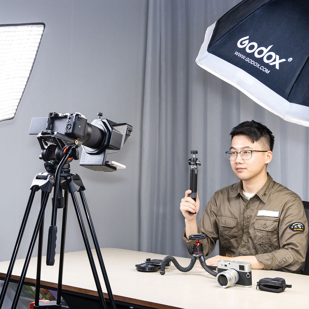 Ulanzi PT-15 Universal Portable Teleprompter for Smartphones, DSLR, and Mirrorless Cameras. 