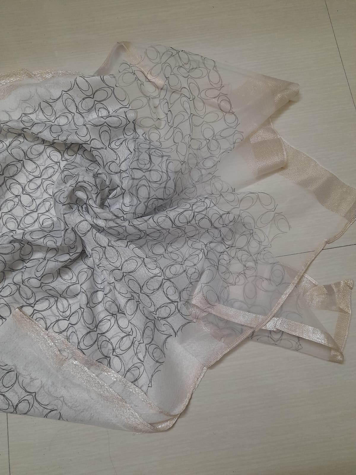 Premium Quality Tissue Hijab,Full Coverage Hijab 80/130 CM - Hijab Collection. 