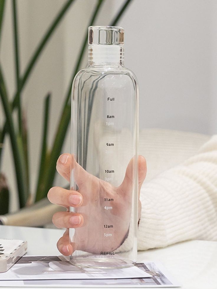 700ml motivational Transparent plastic water bottle with time marks large size unique trendy for gym school detox