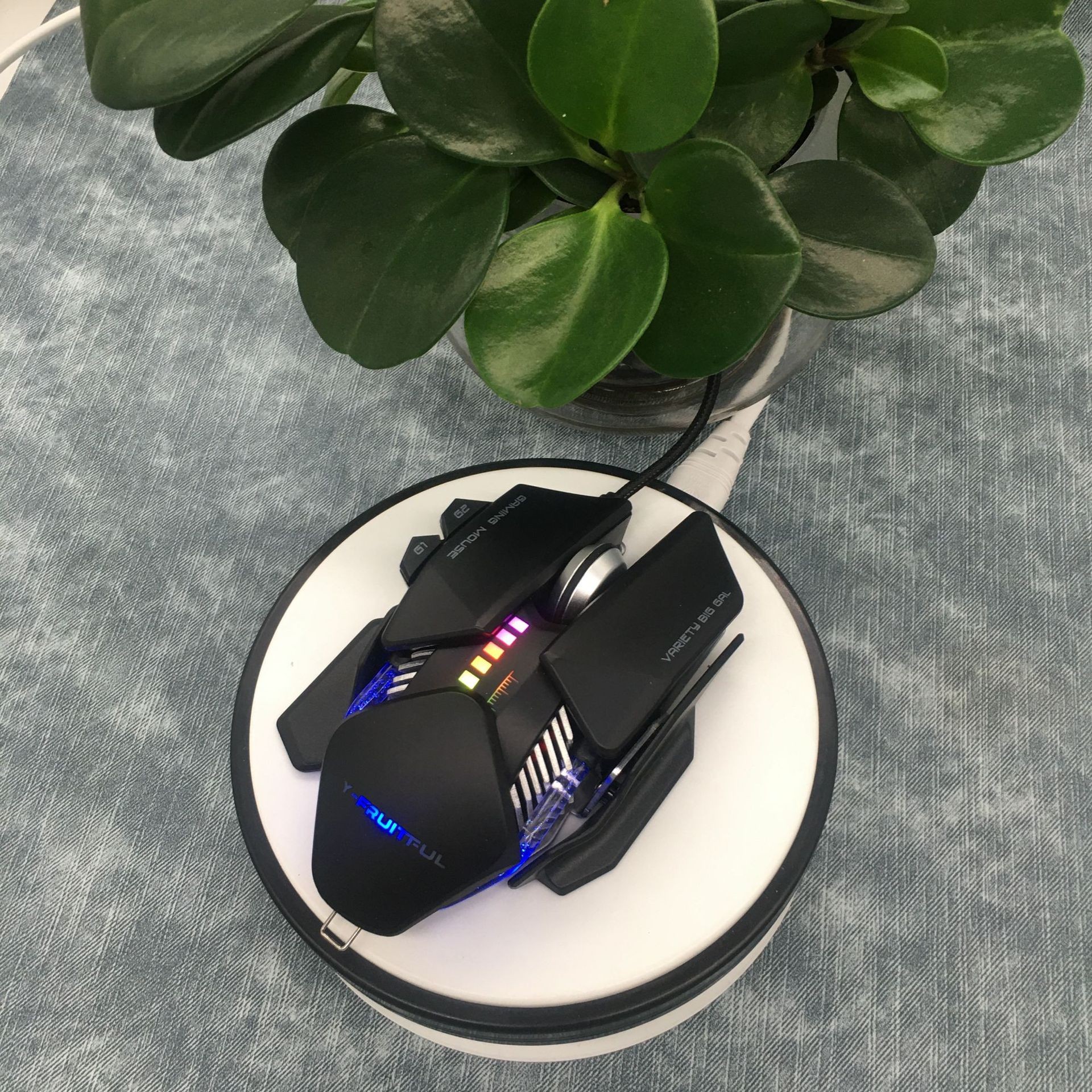 M8 Mechanical USB Wired Gaming Mouse Macro Definition Breathing RGB Light Lightweight Ergonomics Ultra Low Latency Water Cooled. 
