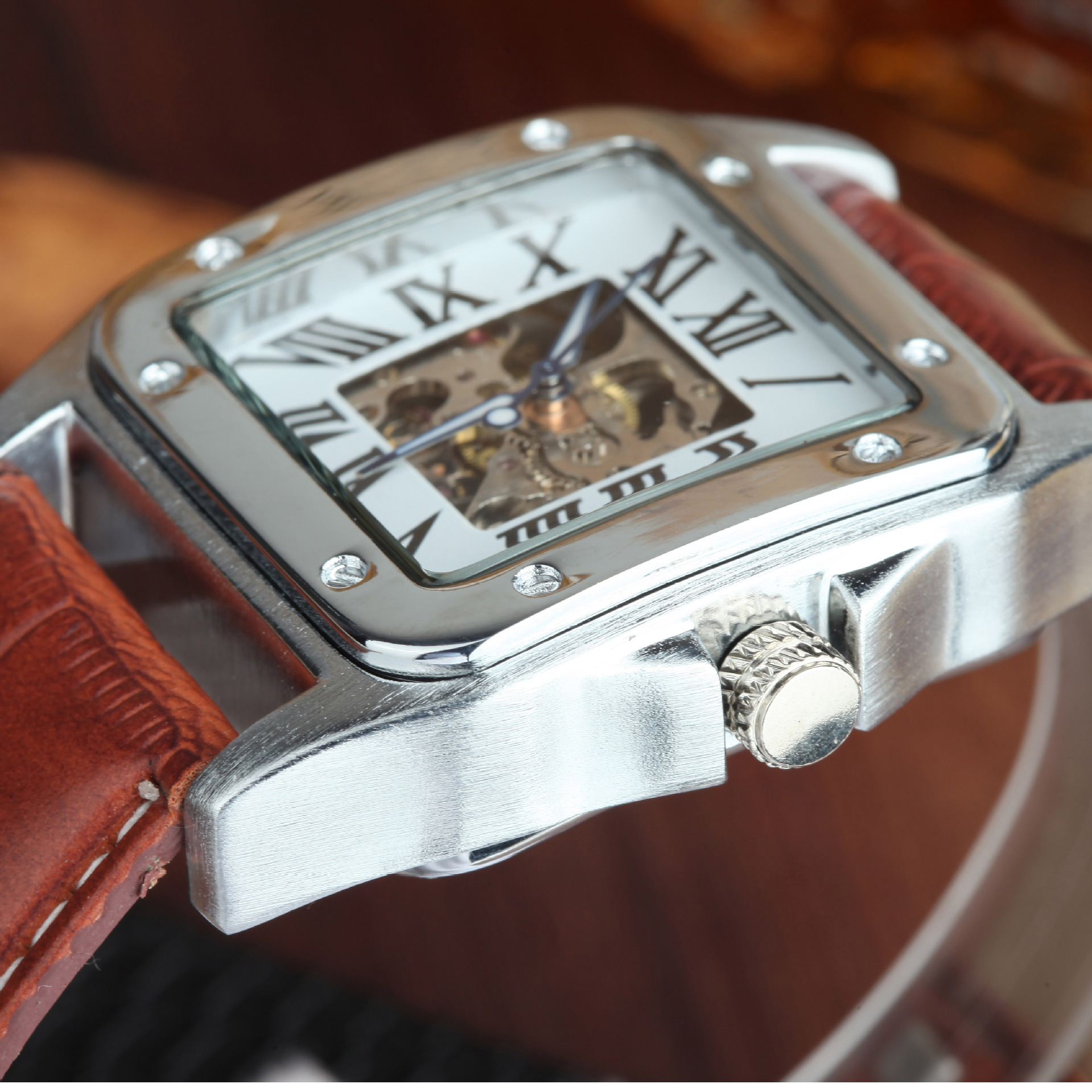 Goer Gore Korean men's watch personality casual net red hollow square automatic mechanical watch a generation of hair. 