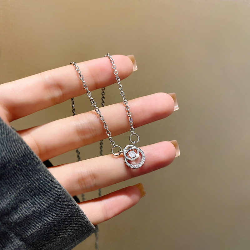 Simple temperament ring pendant clavicle chain women's double ring interlocking zircon necklace necklace gift for best friend and girlfriend