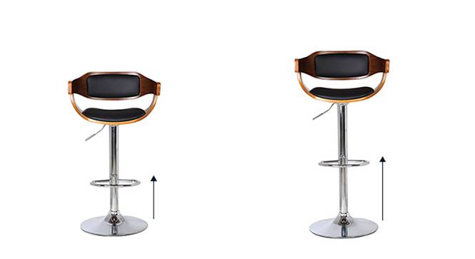 Adjustable Height Swivel High Quality Bar Stools. 