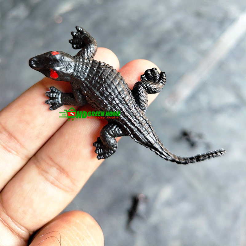 5 pcs x Simulation Mini Crocodile Toy Plastic Realistic Alligator Prank Funny Toys. 