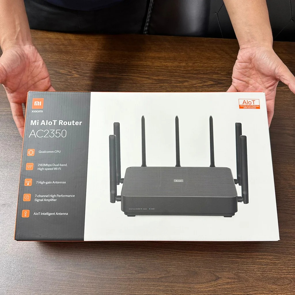 Xiaomi Mi R2350 AIoT AC2350 Dual Band Gigabit 7 Antennas Router (Global Version). 