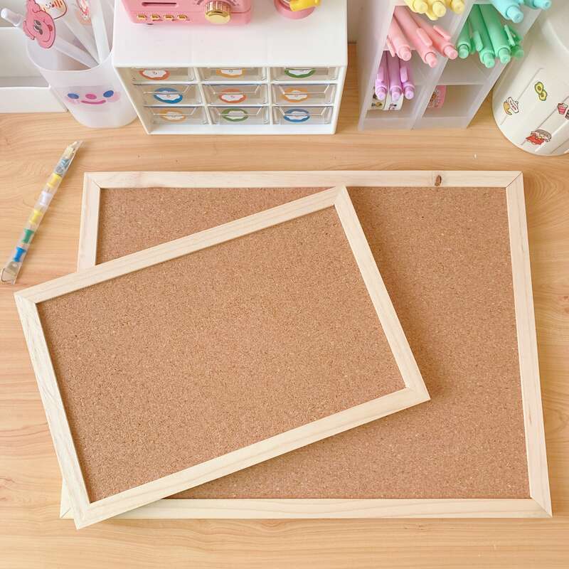 Ins soft wooden internet celebrity message board, hanging style student dormitory, simple solid wood frame background, photo wall, creative version. 