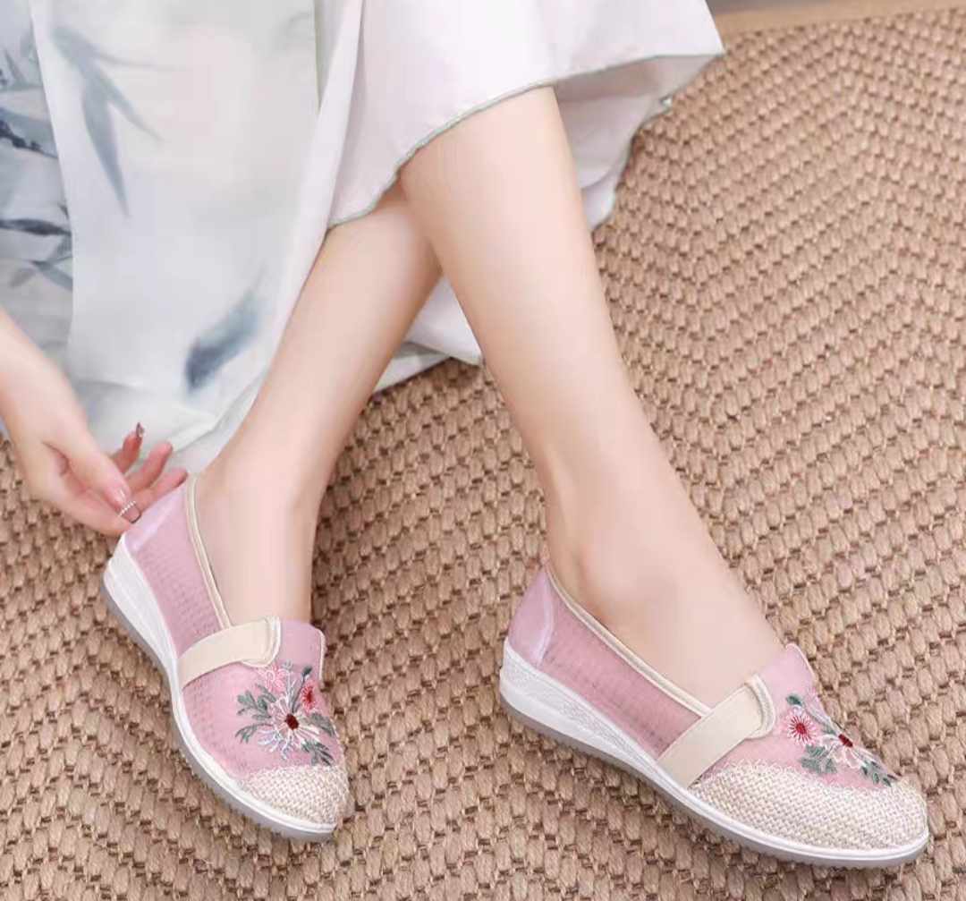 Light Pink Sneaker -Net Fabric. 