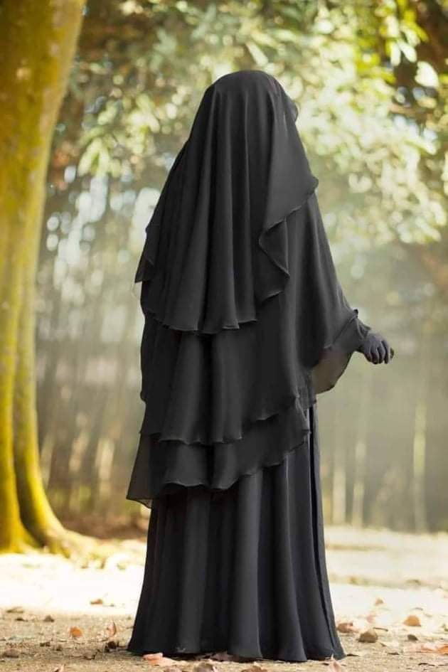 Elevate Your Style with the New Exclusive Designed 4 Part Dubai Sunnati Burkah - Featuring Hoody Niqab and Double Part Extra Long Hijab. 