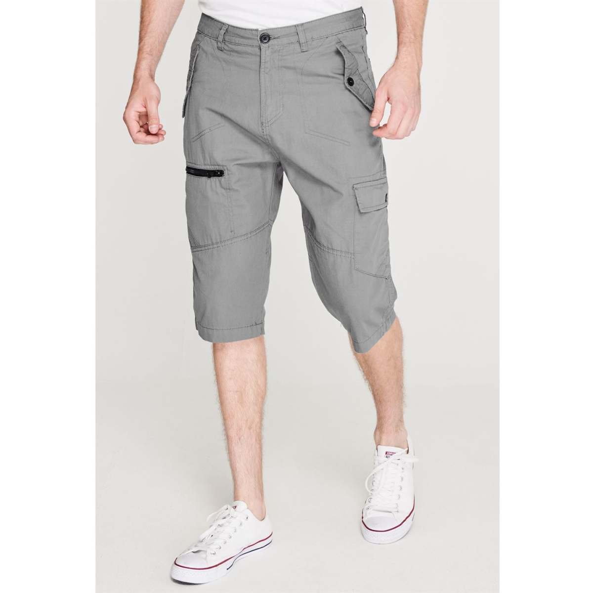 three quarter cargo pants