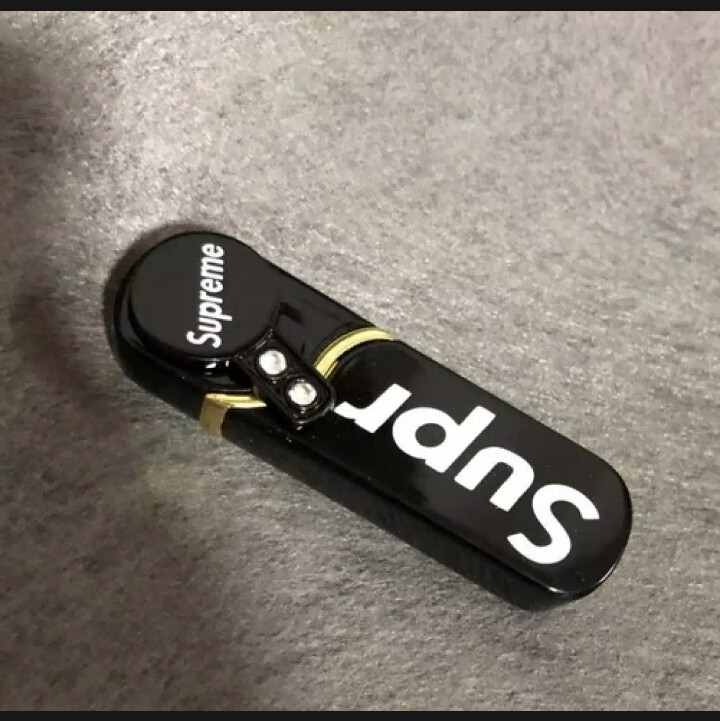 Suprime New Fashionable Windproof Bootn Lighter. 