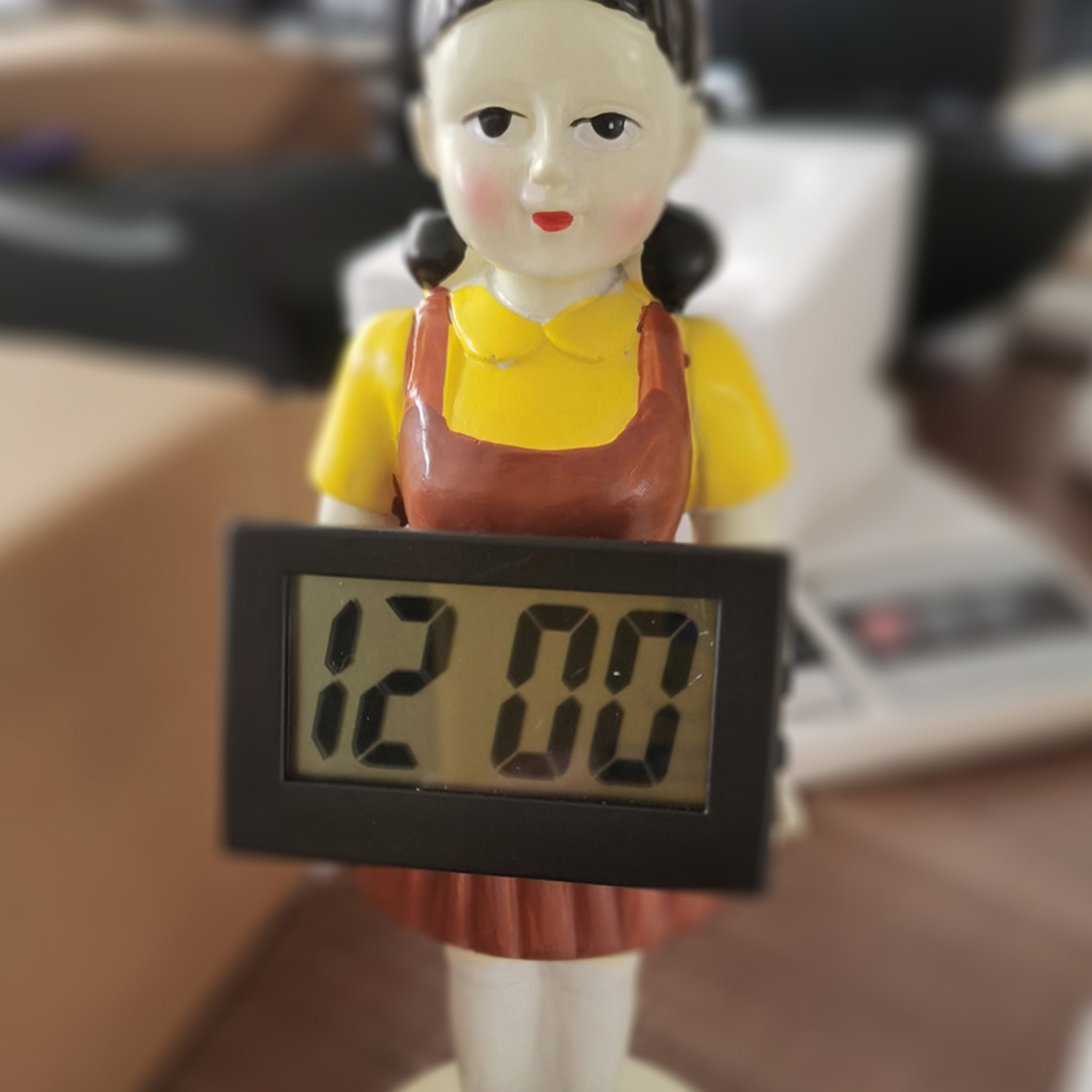 Squid Game Clock Vivid Pattern Clear Screen Lightweight Alarm Clock Wake You Up Red Light Doll for Home Use. 