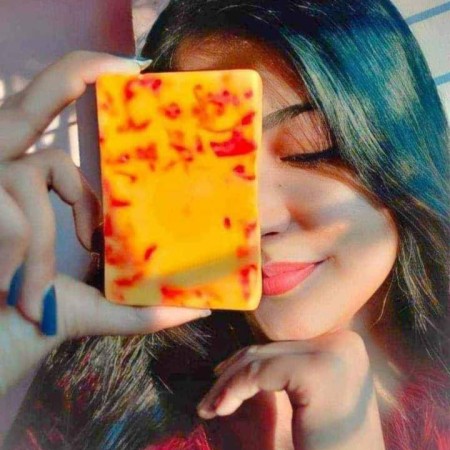 Saffron Goats Milk Soap Premium (Handmade). 
