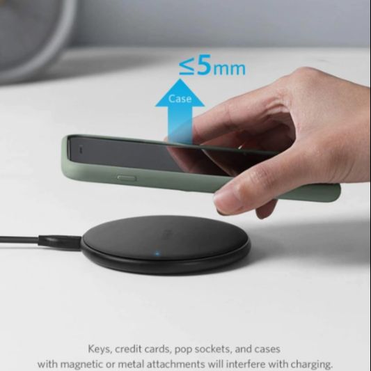 Anker Wireless Charger, PowerWave Pad for iPhone and Samsung, Qi-Certified 10W Max for iPhone 13/13 Pro/12/11/SE 2020/AirPods/Galaxy S20 (No AC Adapter, Not Compatible with MagSafe Magnetic Charging). 