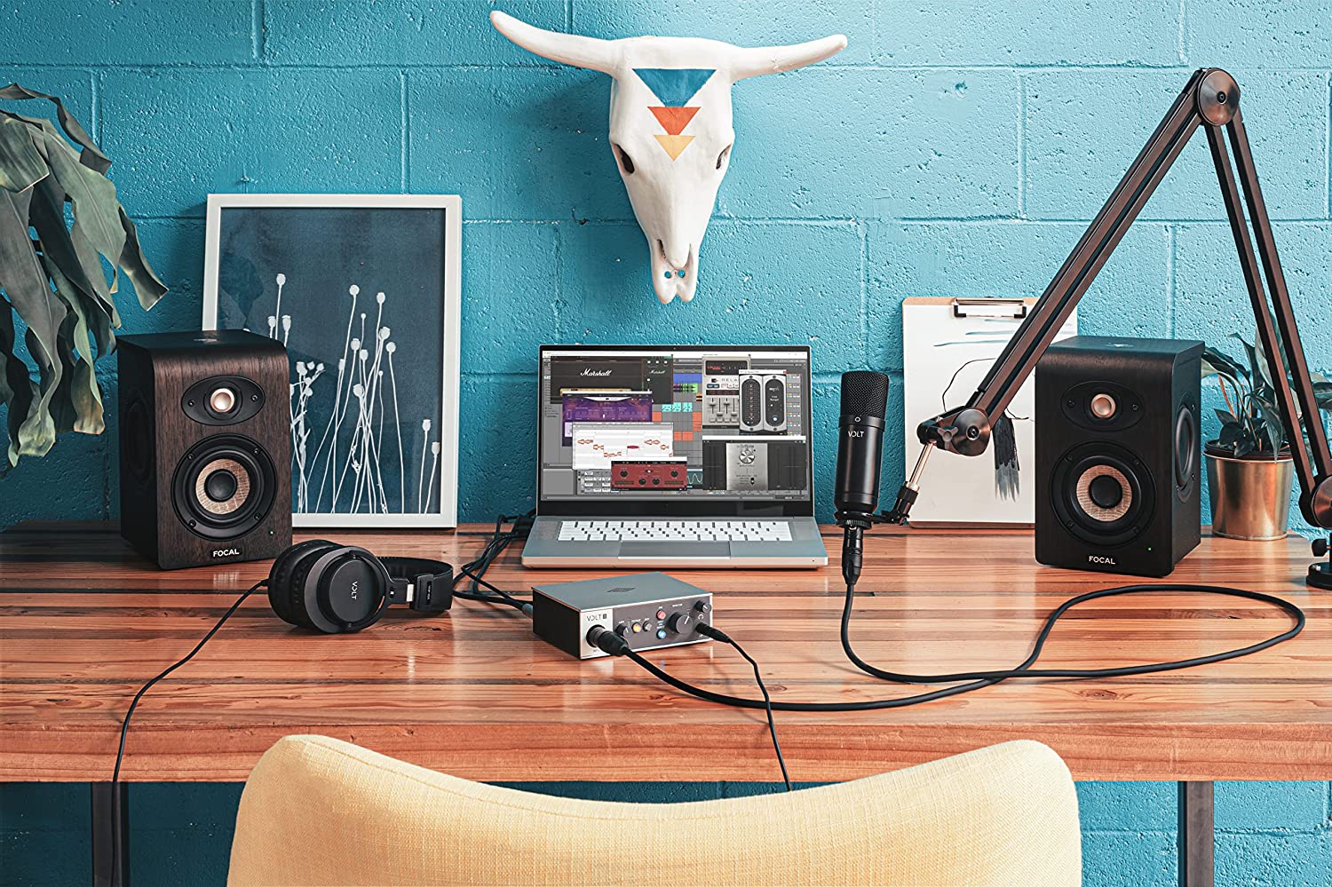 Universal Audio Volt 1 USB Audio Interface for recording, podcasting, and streaming with essential audio software. 