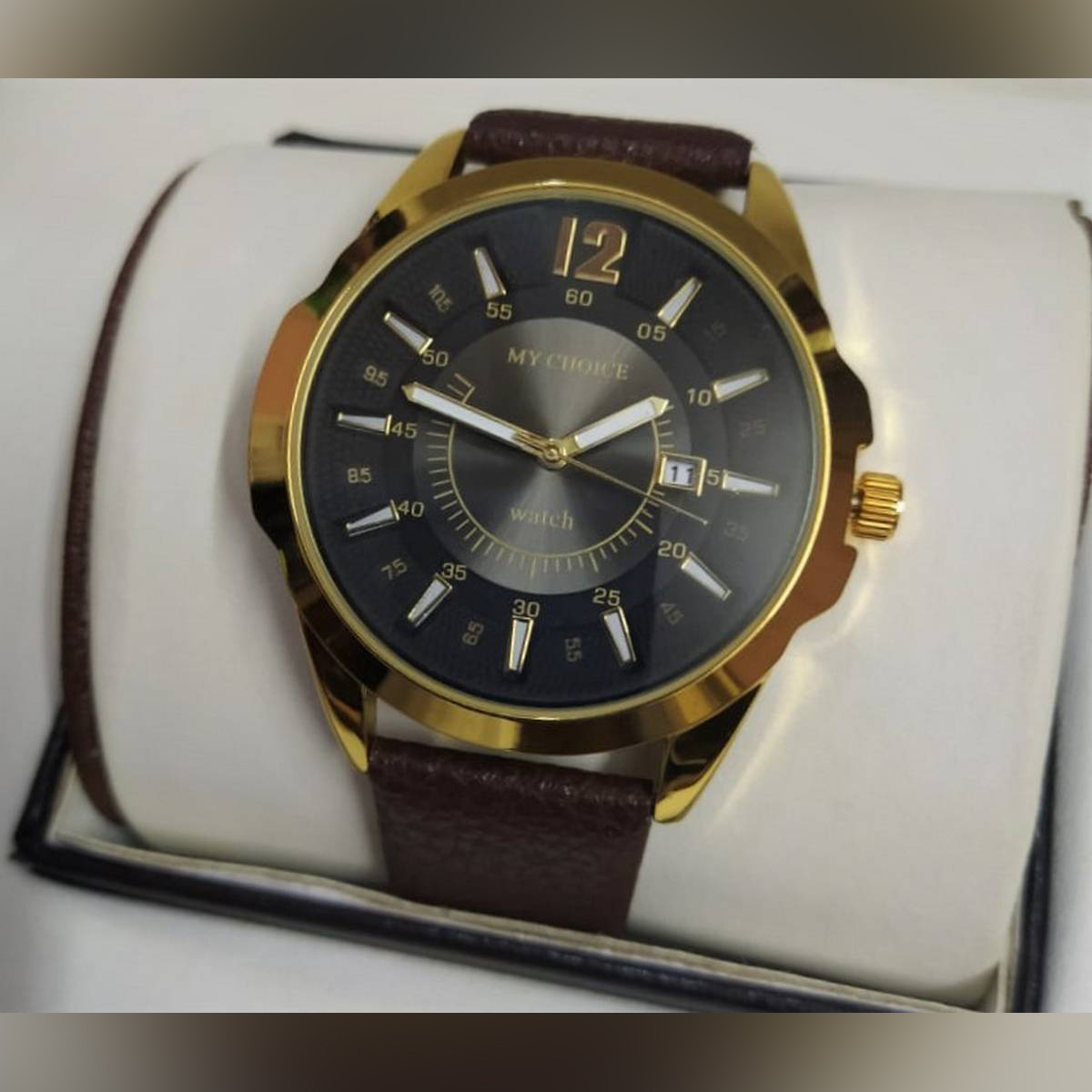 BT8 CURREN ARTIFICIAL LEATHER WRIST WATCH WITH DATE FORM: Buy Online at  Best Prices in Bangladesh | Daraz.com.bd