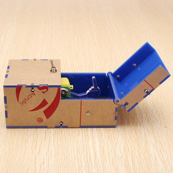 【Broad Sunlight shop】Useless Box DIY Kit Useless Machine Birthday Gift Geek Gadget Broad Game Tricky Toys Fun Office Home Decor