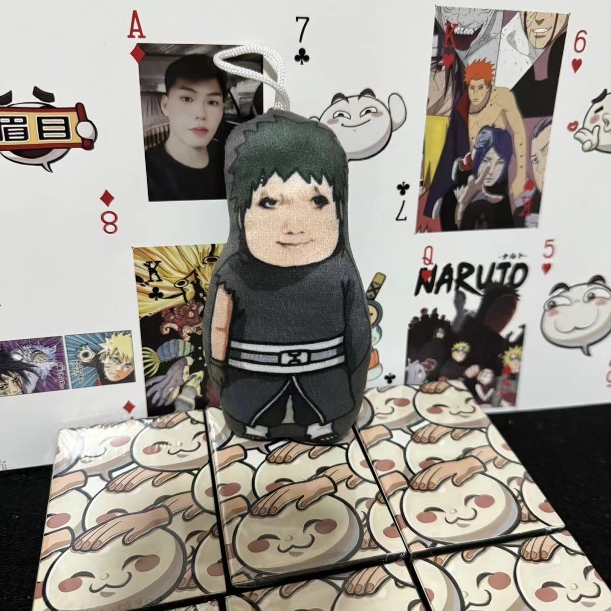 Super Brother Crayon Xiao Chao with Earth Naruto mobile game will sound with earth plush keychain multilingual ceremony. 