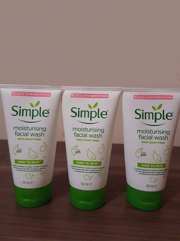 simple moisturizing facial wash gel