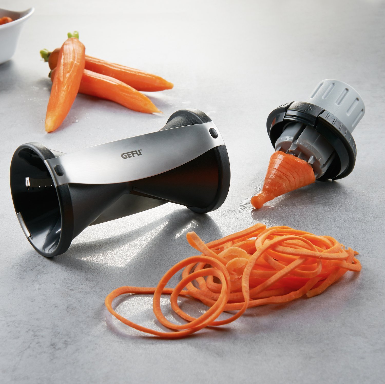 GEFU Spiralizer - Vegetable Spiral Slicer with Attachable Finger Guard - Spirelli 2.0. 