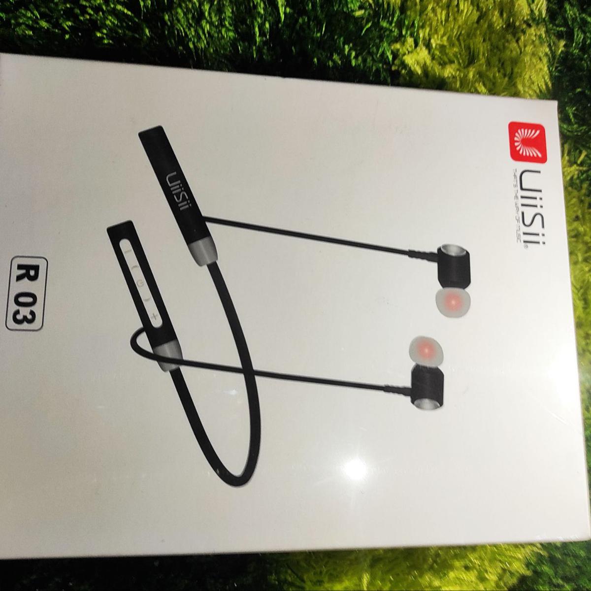Uiisii R-03 Wireless bluetooth Neckband Earphone