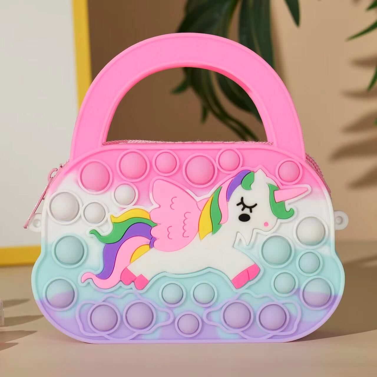 Cross-border rodent extermination pioneer toy unicorn handbag spot girl princess silicone crossbody bag