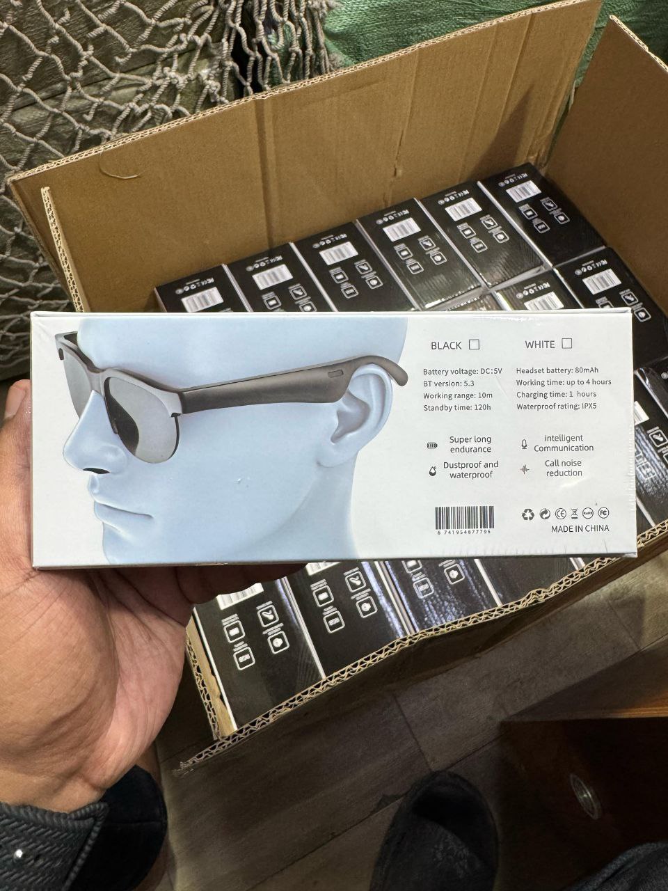 Unisex Smart Sunglasses with Hi-Res Audio, HD UV Protection, Wireless Calls & Music, Long Battery Life, Rechargeable, Touchpad Control By Latfu. 