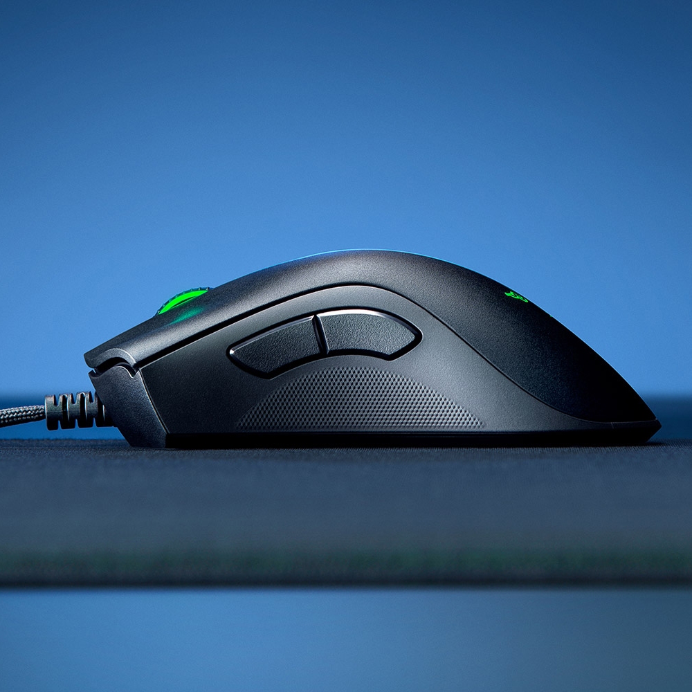 Razer DeathAdder V2 Wired Gaming Mouse 20000DPI Optical Sensor FOCUS+ (PAW3399) Chroma RGB Mice 8 Programmable Buttons Ergonomic Design. 