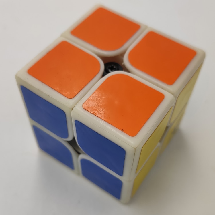 【happy one】Dayan 2x2 cube Cubo Speed Cube 4.6cm Twist Puzzle Toy. 