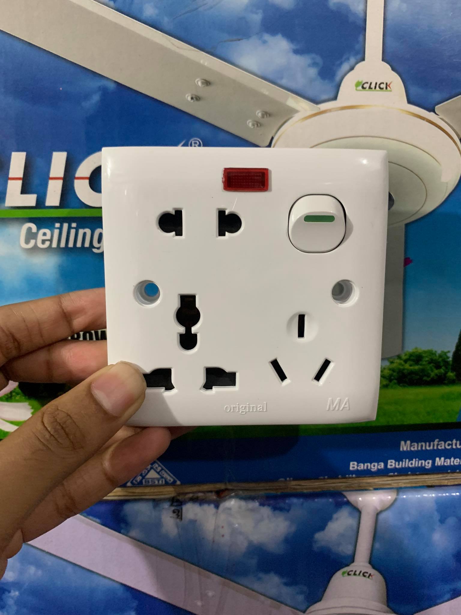 ma Multi Socket. 
