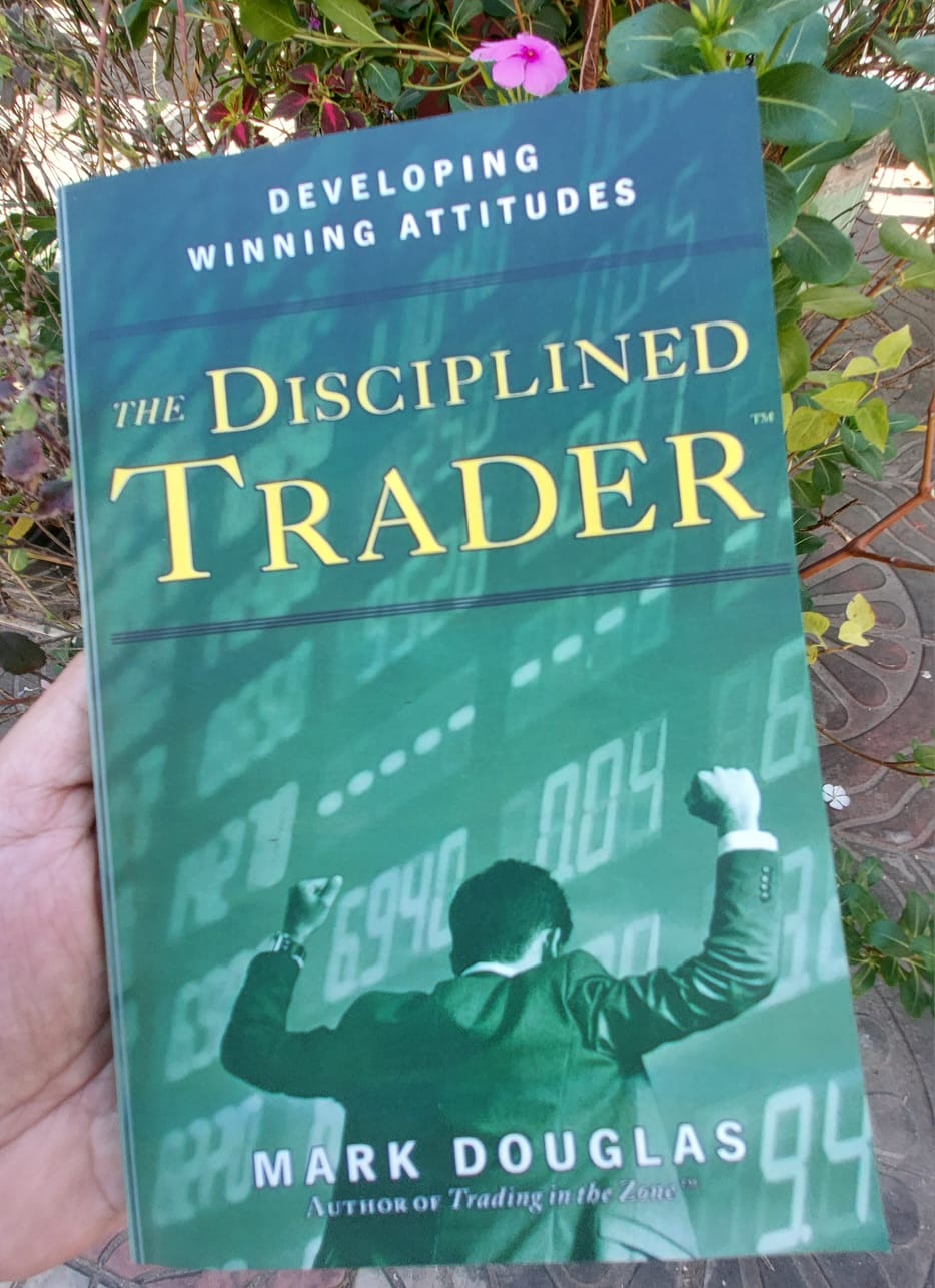 The Disciplined Trader: Developing Winning Attitudes by Mark Douglas - Premium - Paperback. 