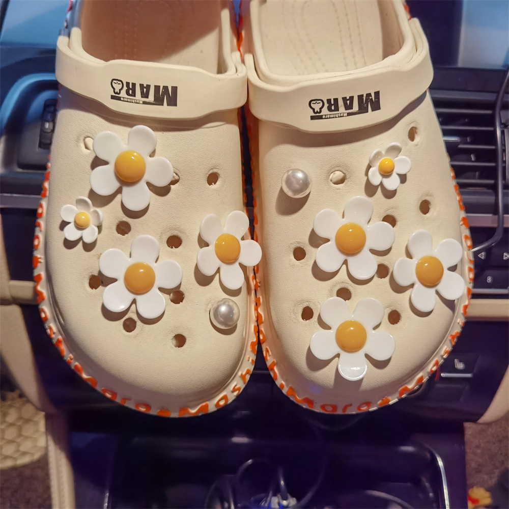 10pcs/set Crocs Charm Cherry Blossom/peach Blossom Hole Shoes DIY Accessories Cross Jibbitz Button Shoes. 