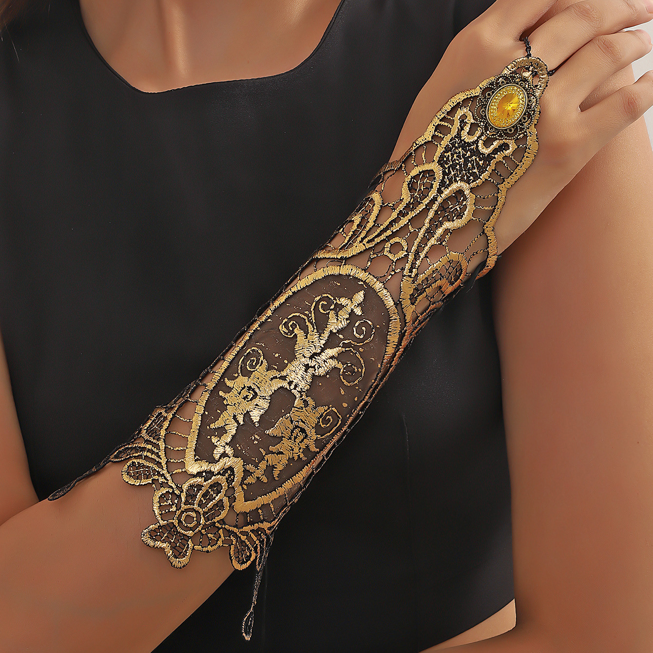 European and American jewelry new golden gloves retro lace arm chain dress decoration matching ladies bracelet