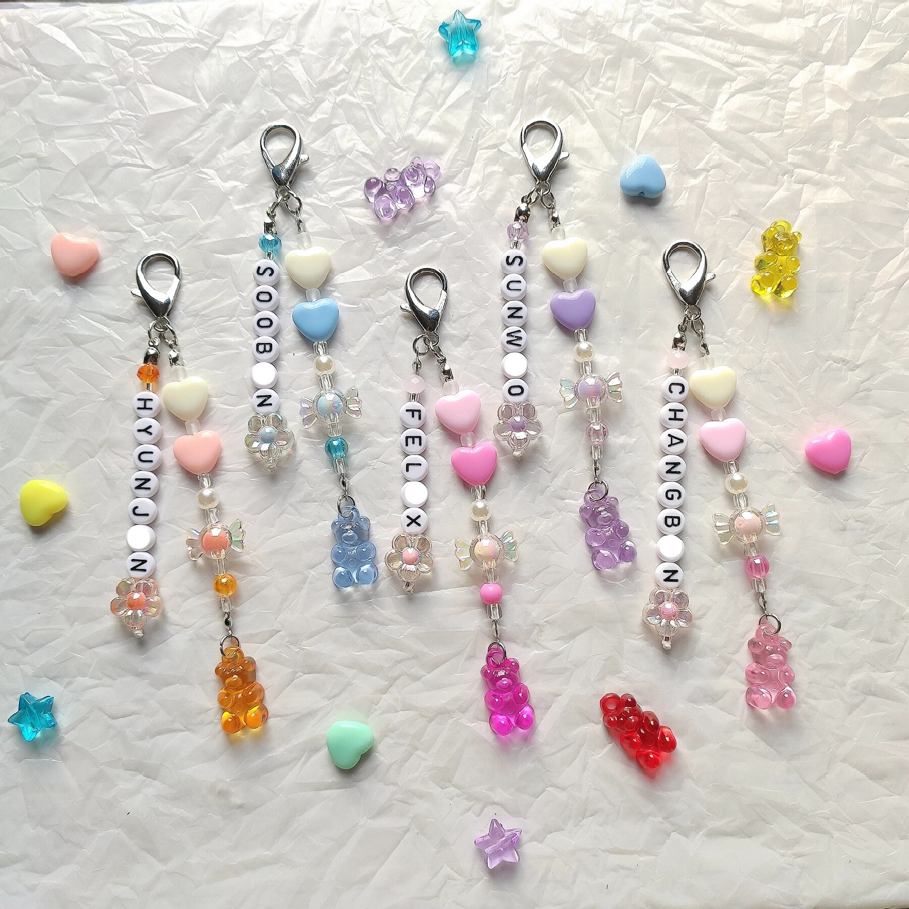 Kpop SKZ TXT Keychain HYUNJIN Name Charm Custom Letter Key Chains Phone Bags Strap Fans Party Gift Acrylic Personalized Keychain
