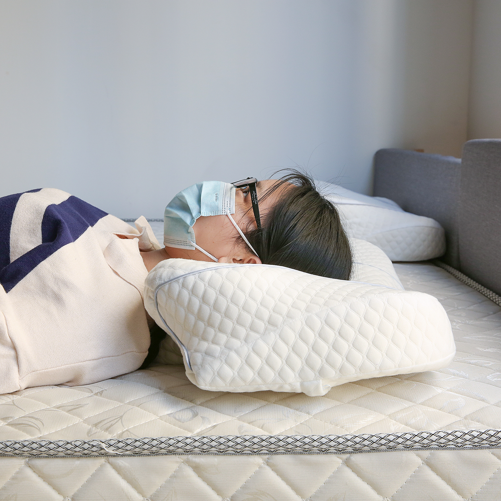 Softly Memory Pillow High-quality slow rebound material Help sleep. 