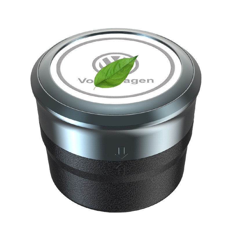 Car with lid light LED, creative and multifunctional car logo suitable for Mercedes Benz interior dedicated ashtray. 