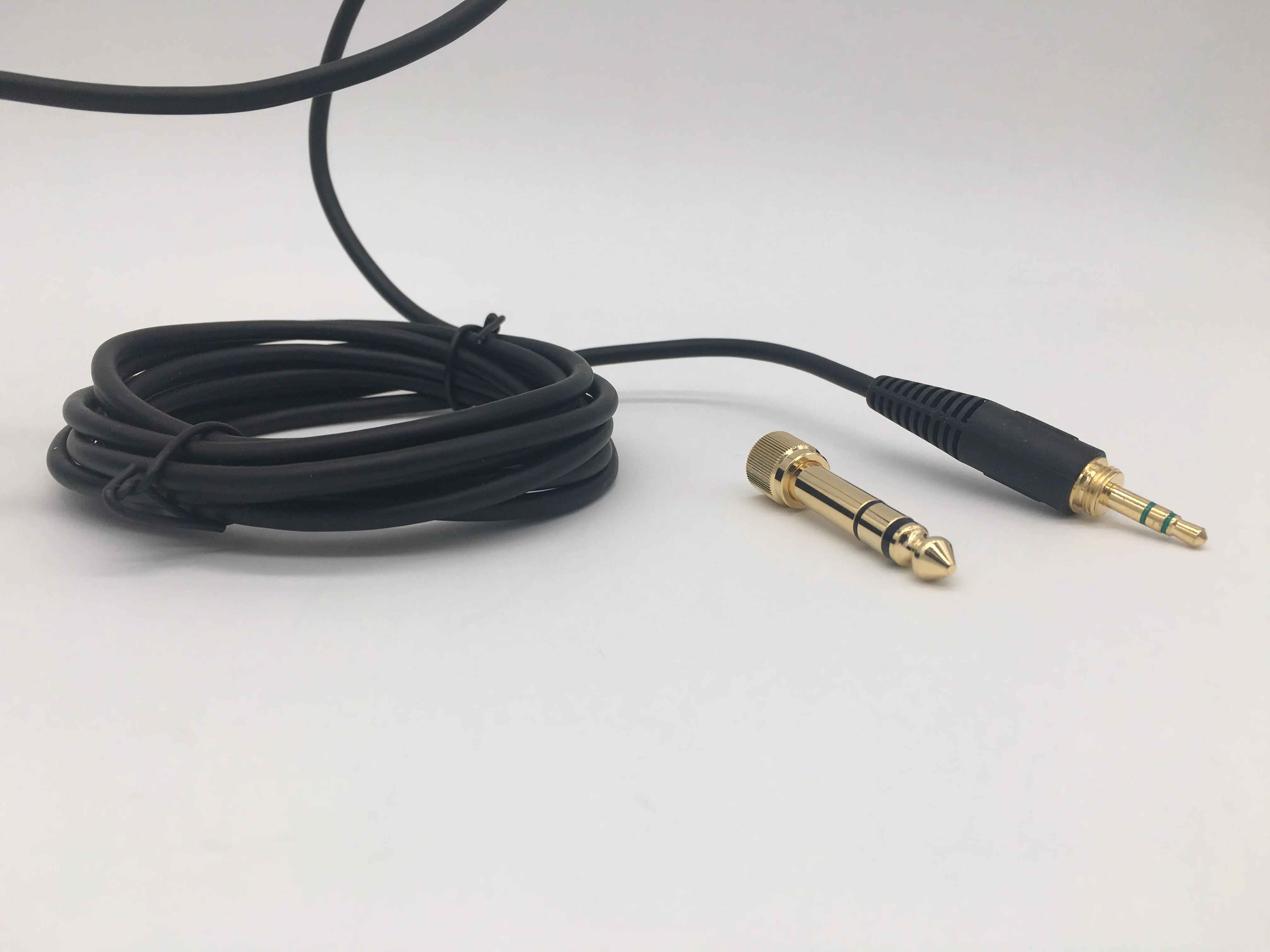 Samson SR850 Semi-Open-Back Studio Headphone monitoring headset with velour ear pads for studio recording hi-fi monitoring. 