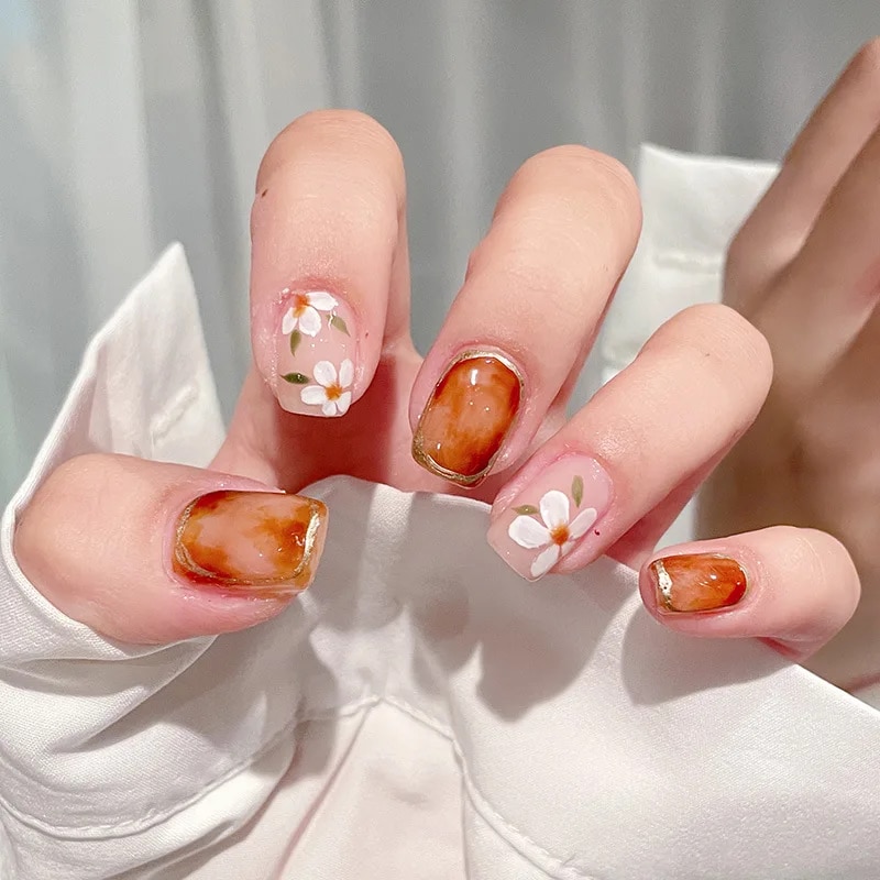 24pcs Short Nails Red Flame Design False Nails Art Full Coverage Removable Waterproof Artificial Press on Nail with Tools. 