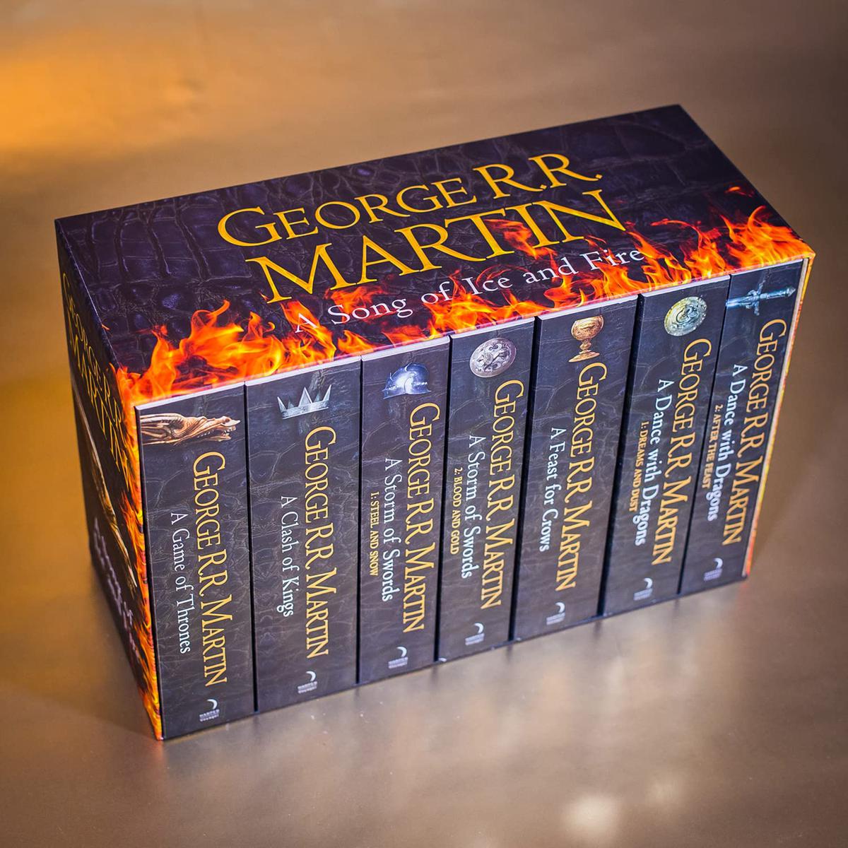 A Song of Ice and Fire - A Game of Thrones: The Complete Boxset of 7 Books (Paperback)