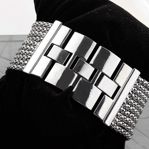 New Fashion Quartz Women's Silver Tone Band Rhinestone Bangle Bracelet Watch