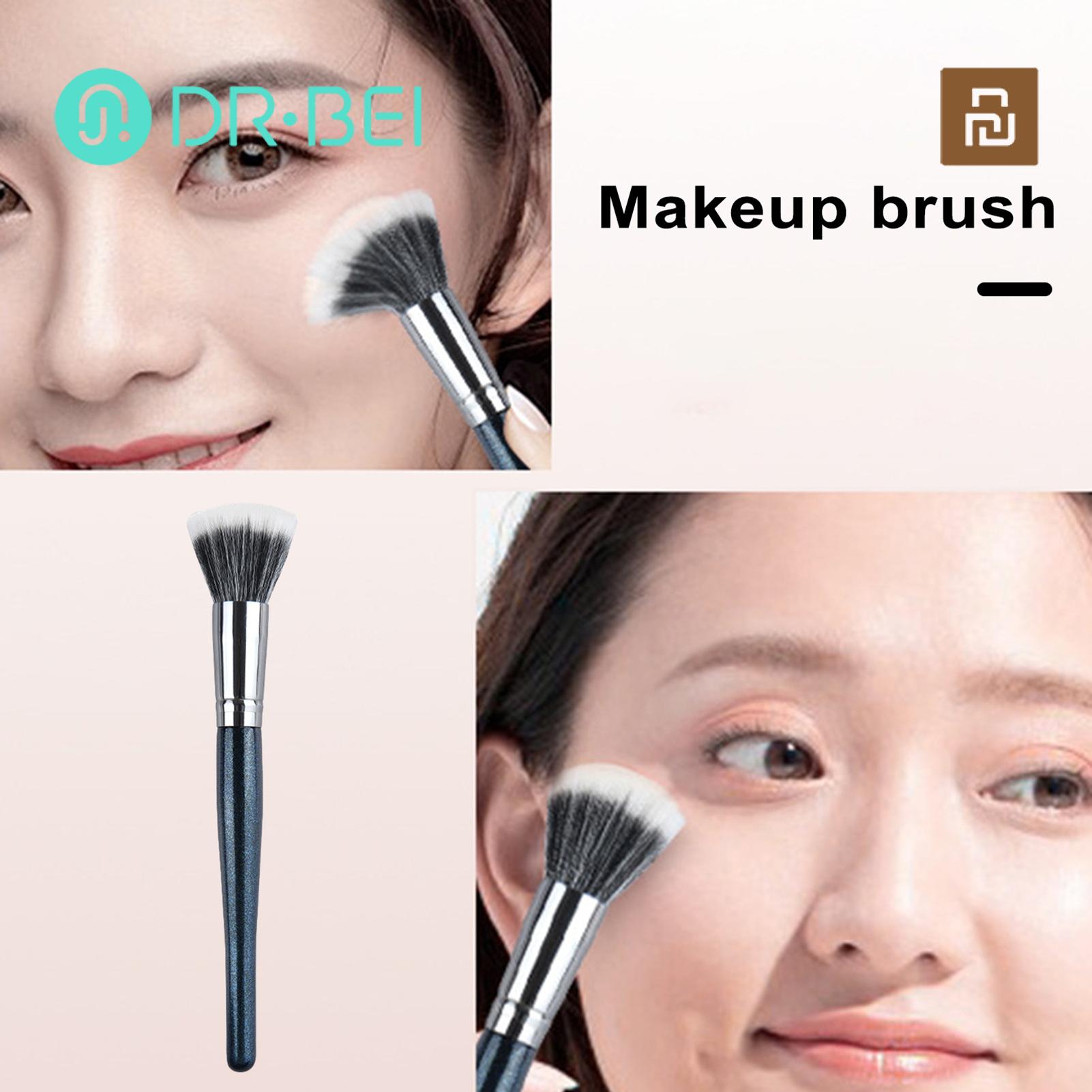 Fiber Stippling Brush Soft Fluffy Stippling Brush for Perfect Makeup Application Ideal for Foundation Loose Powder Eye Shadow Beauty Must-have for Women Two-layered Stippling Brush. 