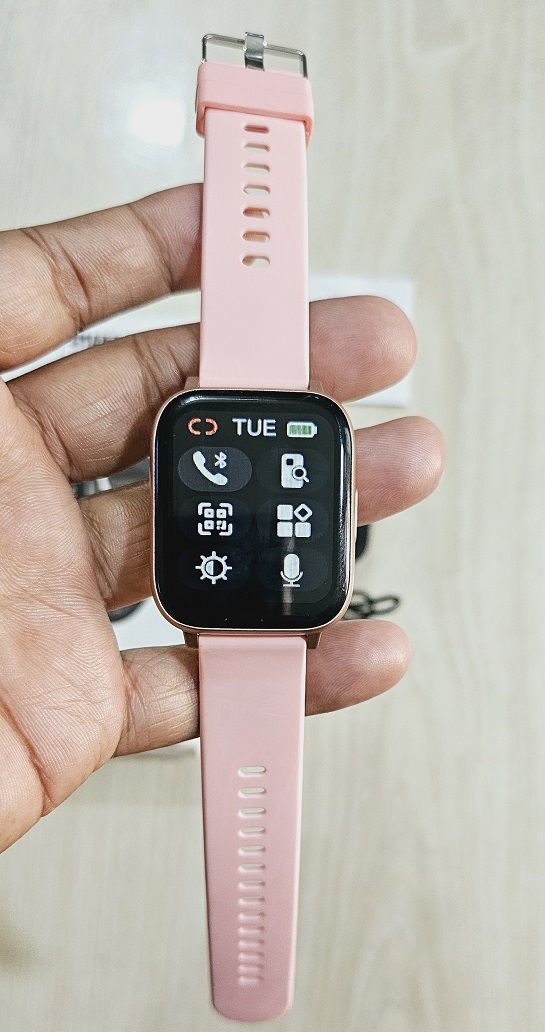 V1 Smartwatch 1.54 inch Calling Option. 