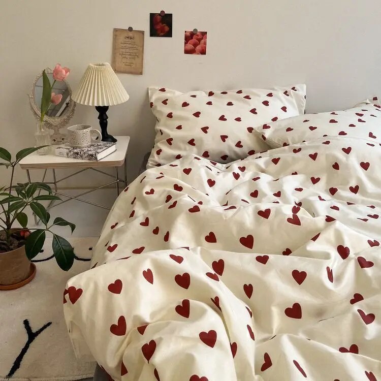 Minimalist Bedding Set of Four Pieces Girl Heart Pink Small Grid Bedding Set Bed Sheets Dormitory Three Piece Set